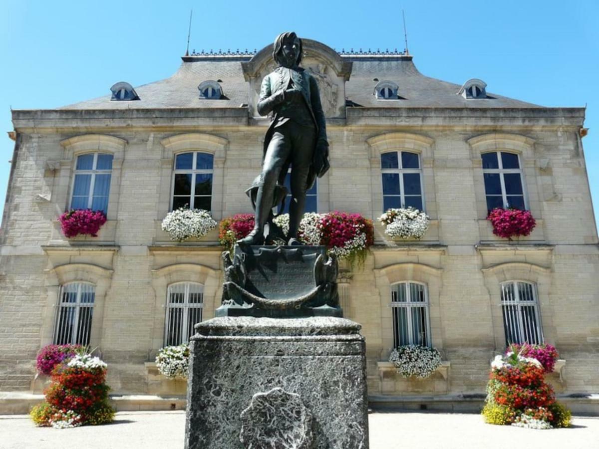 Le Jardin D'Odette Villa Yevres-le-Petit Buitenkant foto